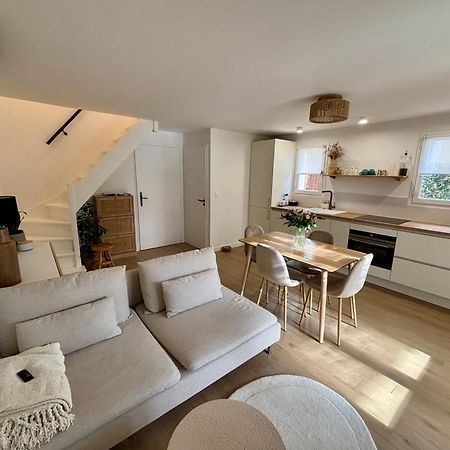 Bastidon Paisible Dans Residence Avec Piscine Frejus Luaran gambar