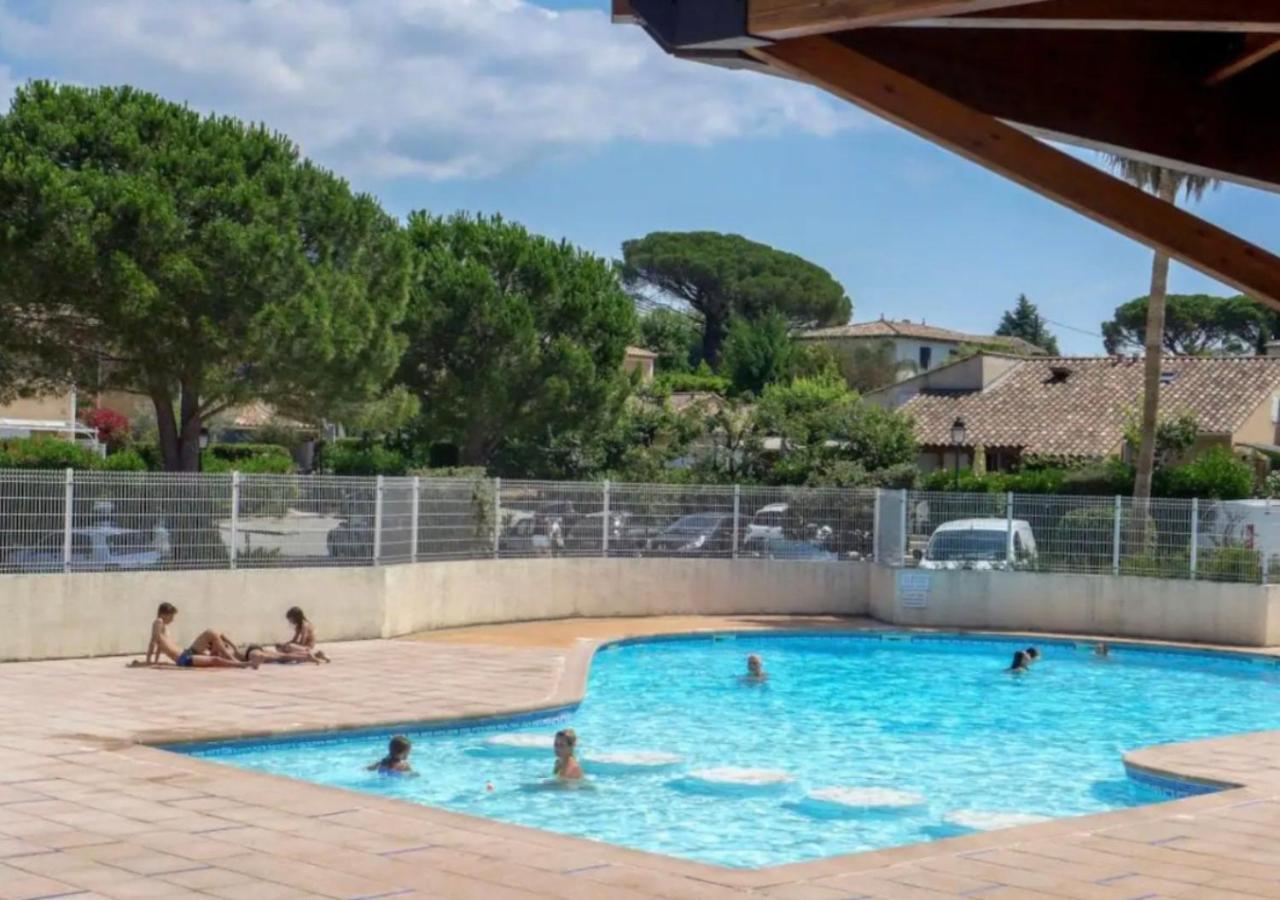 Bastidon Paisible Dans Residence Avec Piscine Frejus Luaran gambar