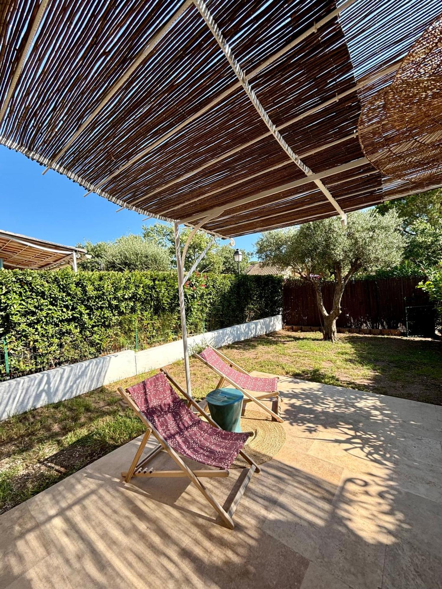 Bastidon Paisible Dans Residence Avec Piscine Frejus Luaran gambar