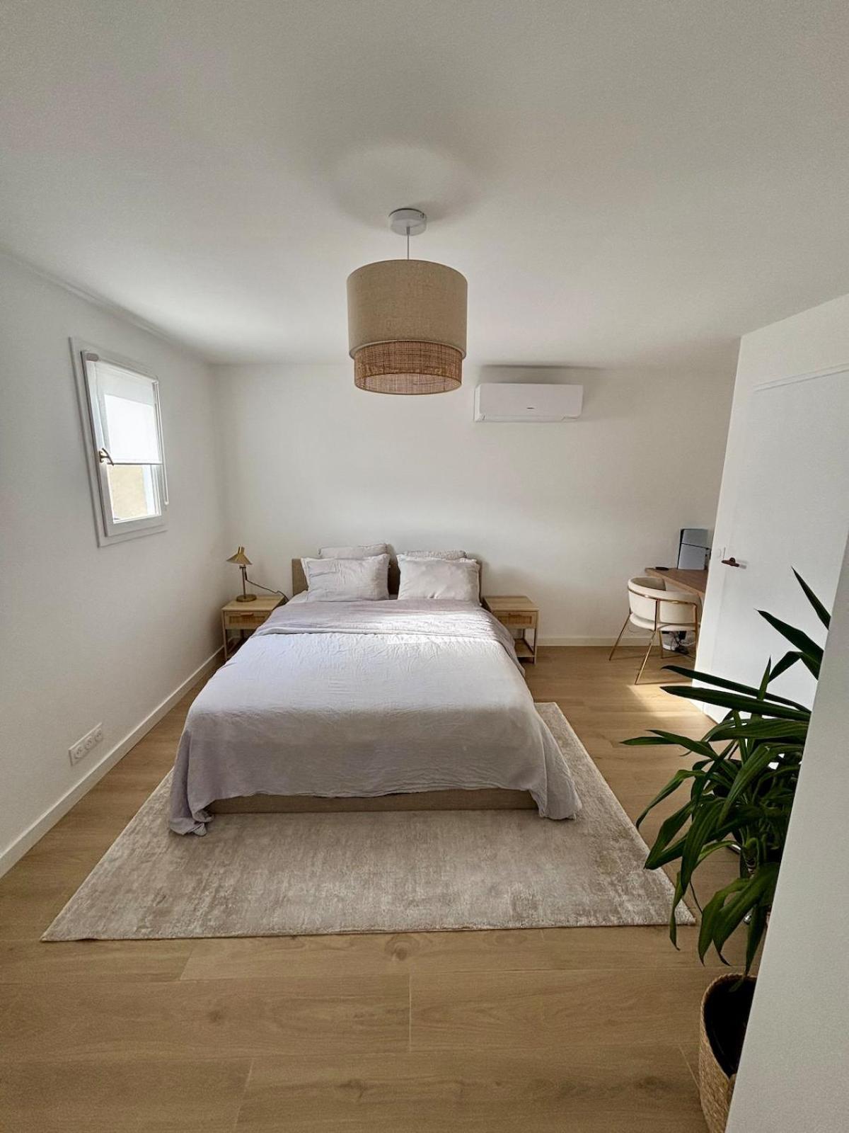 Bastidon Paisible Dans Residence Avec Piscine Frejus Luaran gambar