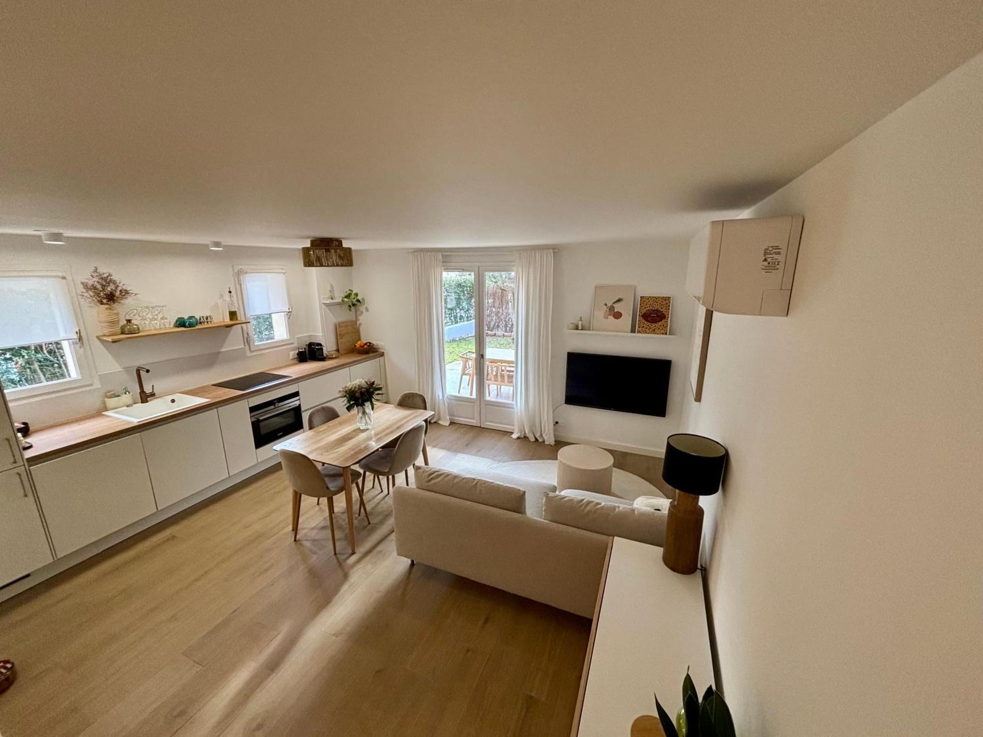 Bastidon Paisible Dans Residence Avec Piscine Frejus Luaran gambar