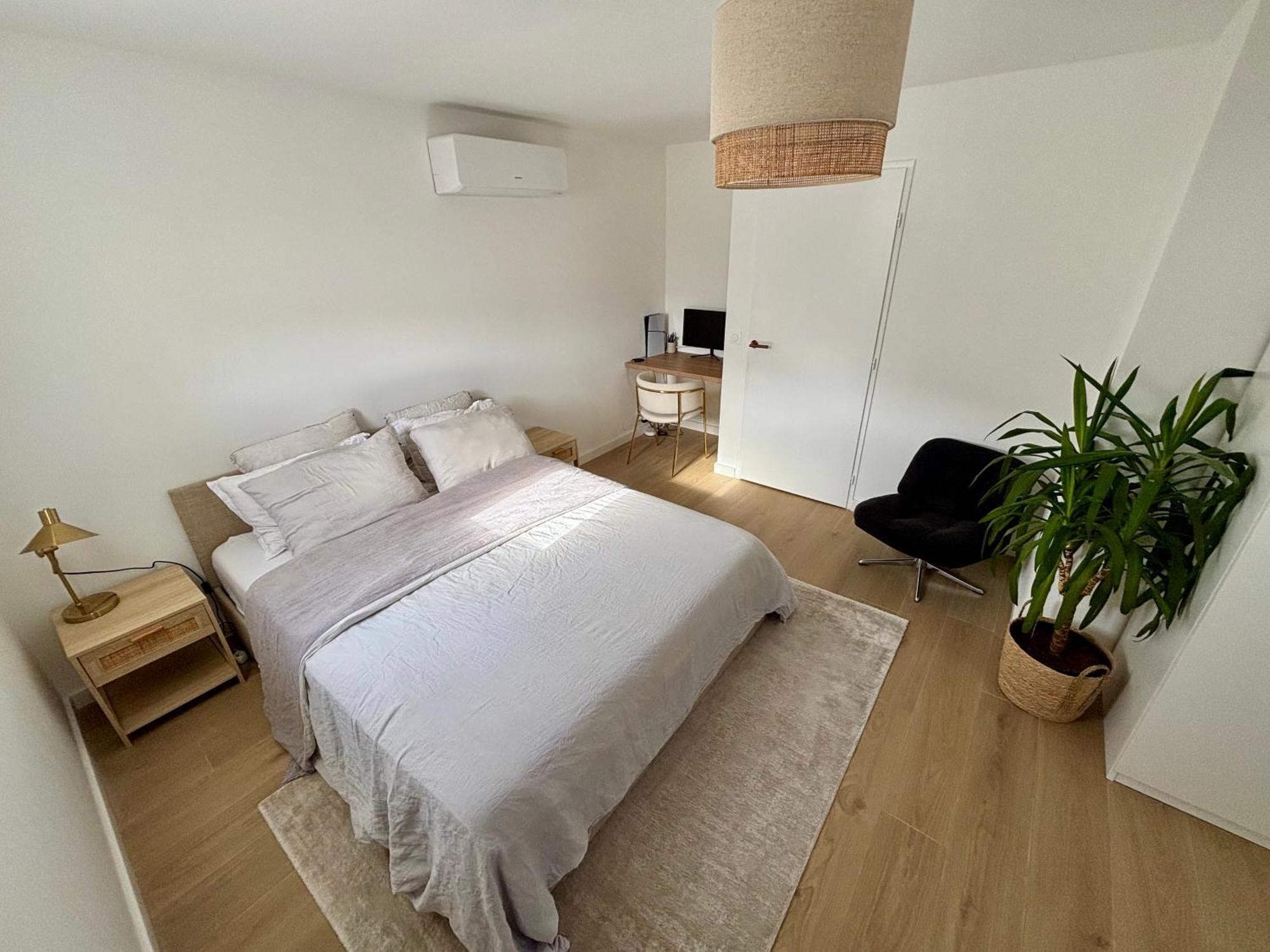 Bastidon Paisible Dans Residence Avec Piscine Frejus Luaran gambar